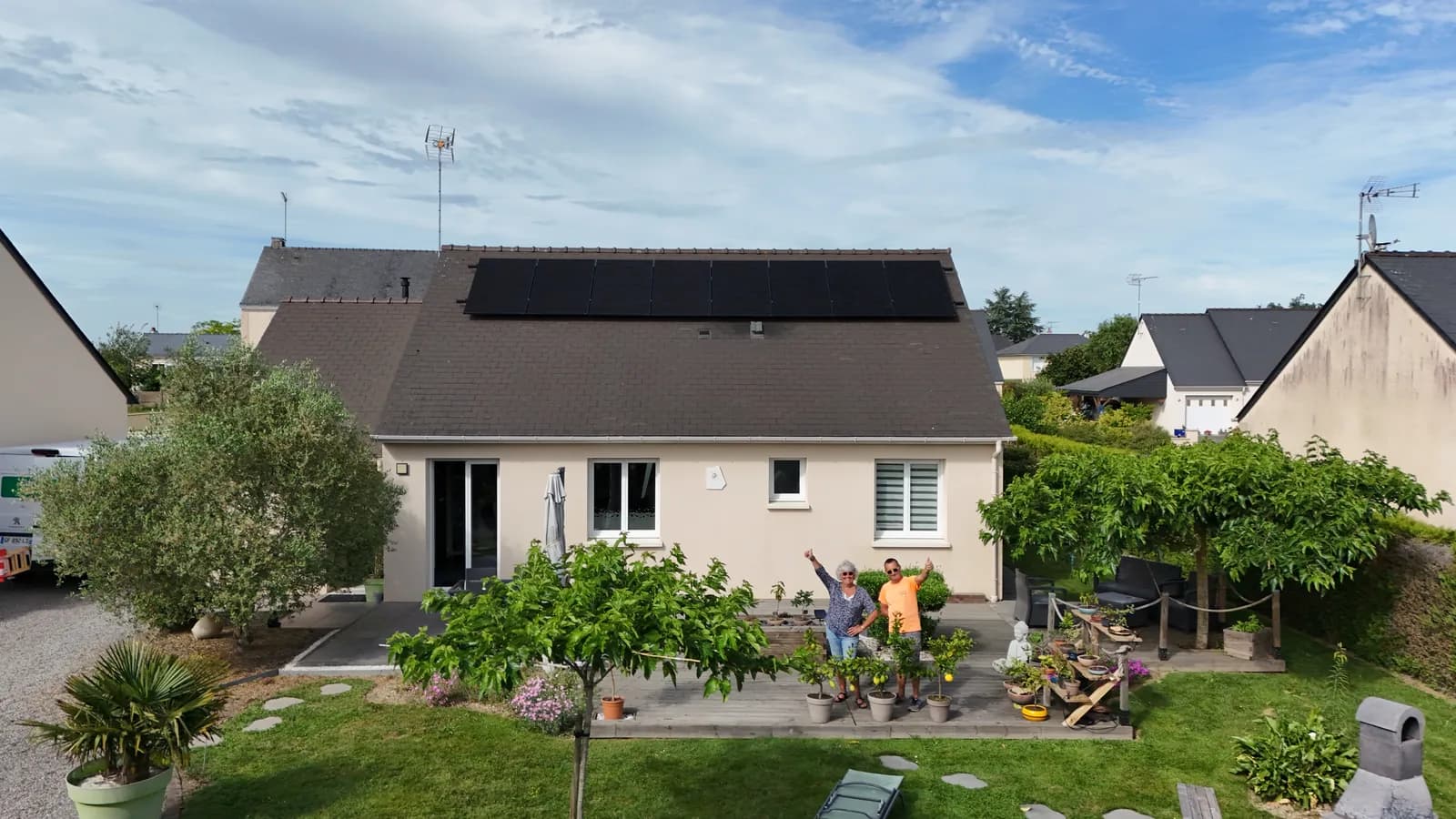 Panneaux solaires posés par Solaren sur une toiture