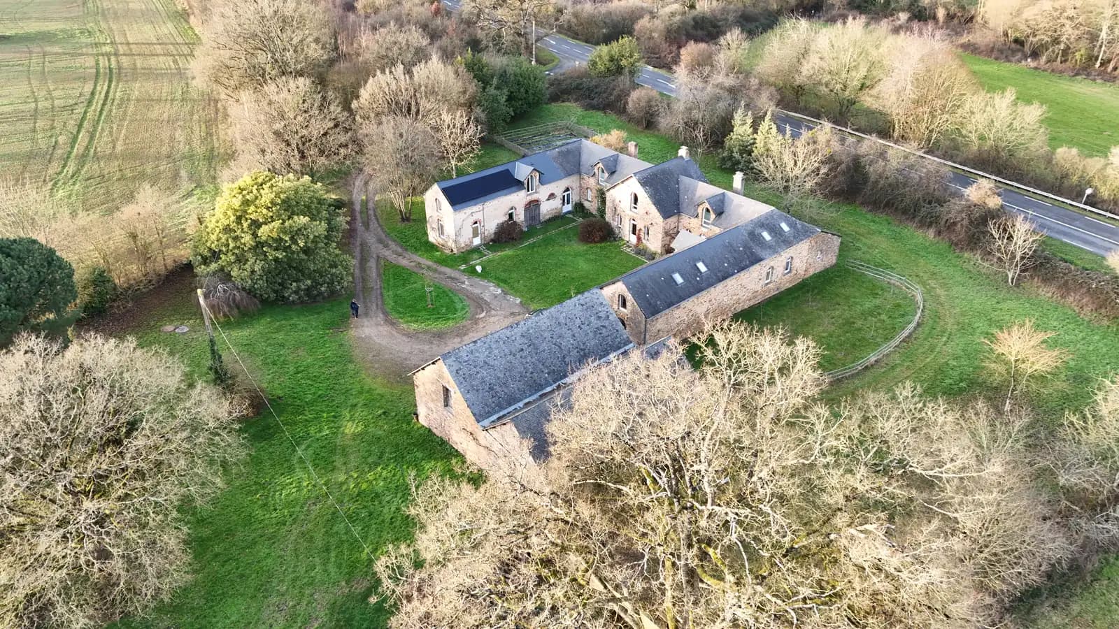 Vue drone d'un chantier Solaren en Loire-Atlantique
